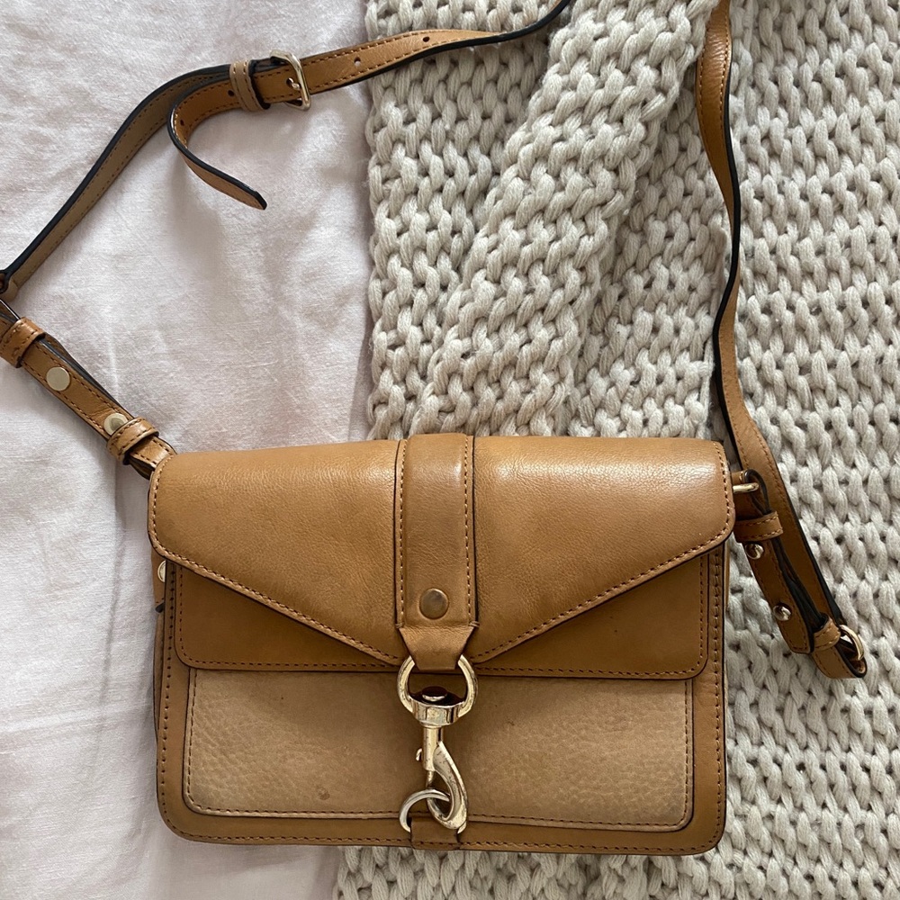 brown leather crossbody bag